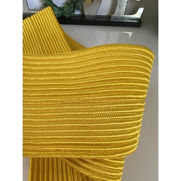 Vintage 80s Yellow Wearable Art Gold Double Buckle 33\